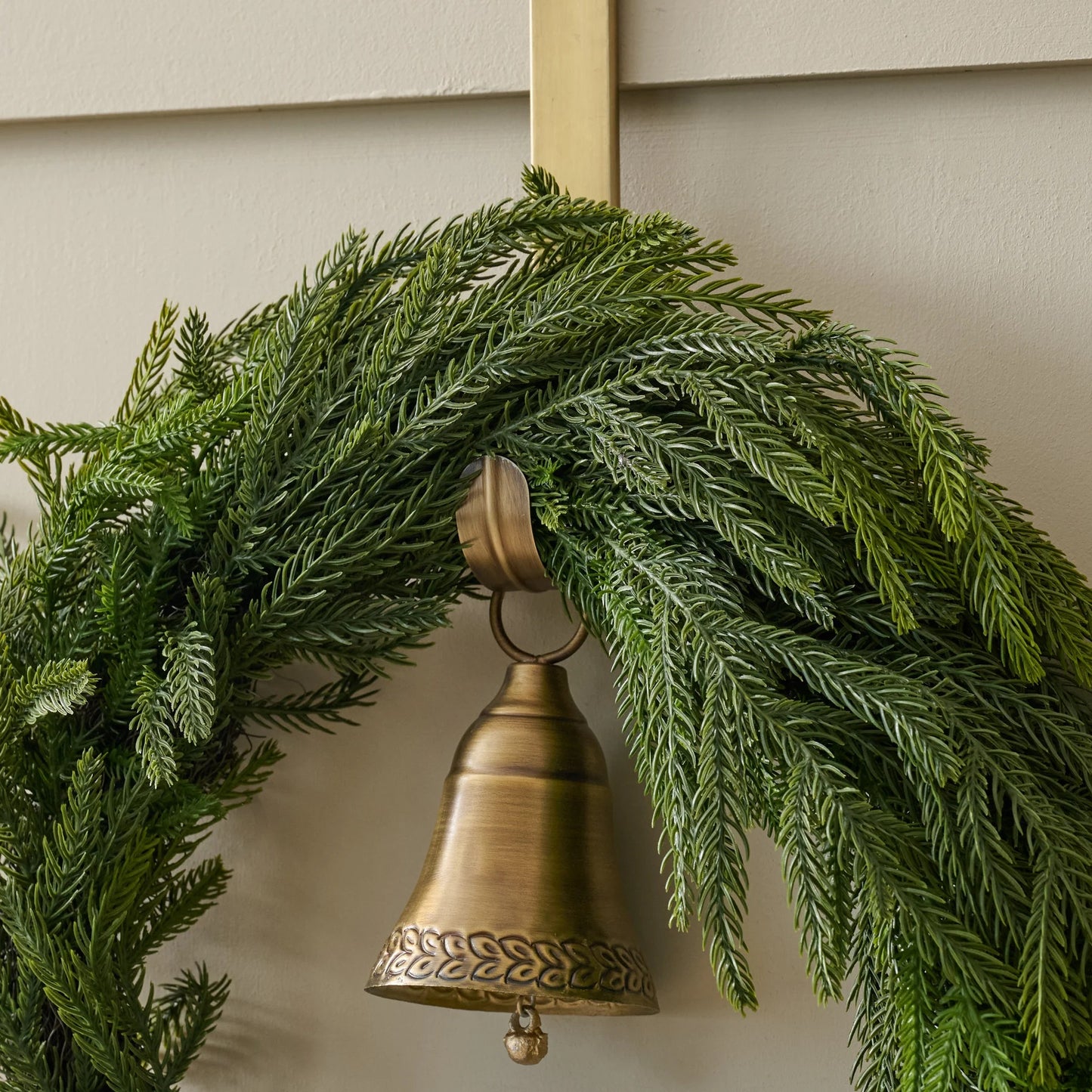 🎄2025 Christmas On Sale✨Brass Bell Wreath Hanger