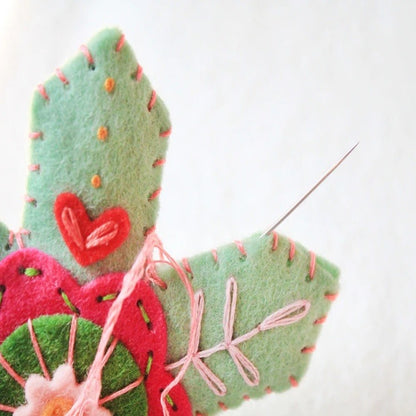 Christmas Snowflake Felt Ornament/Ornament Kit